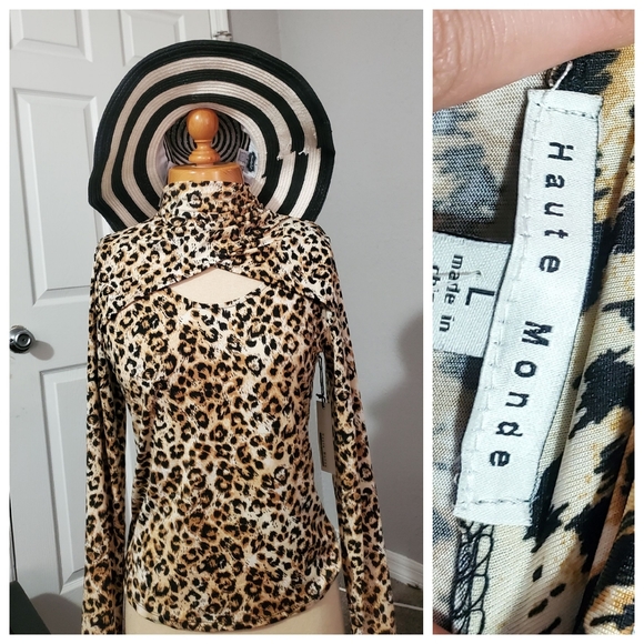 Clothes - Picture 4 of 6